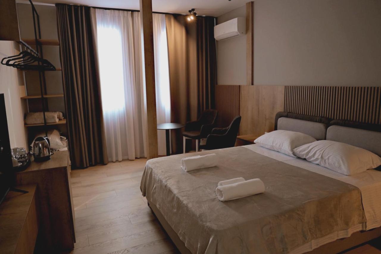 Sol Hotel Shkodra Exterior foto