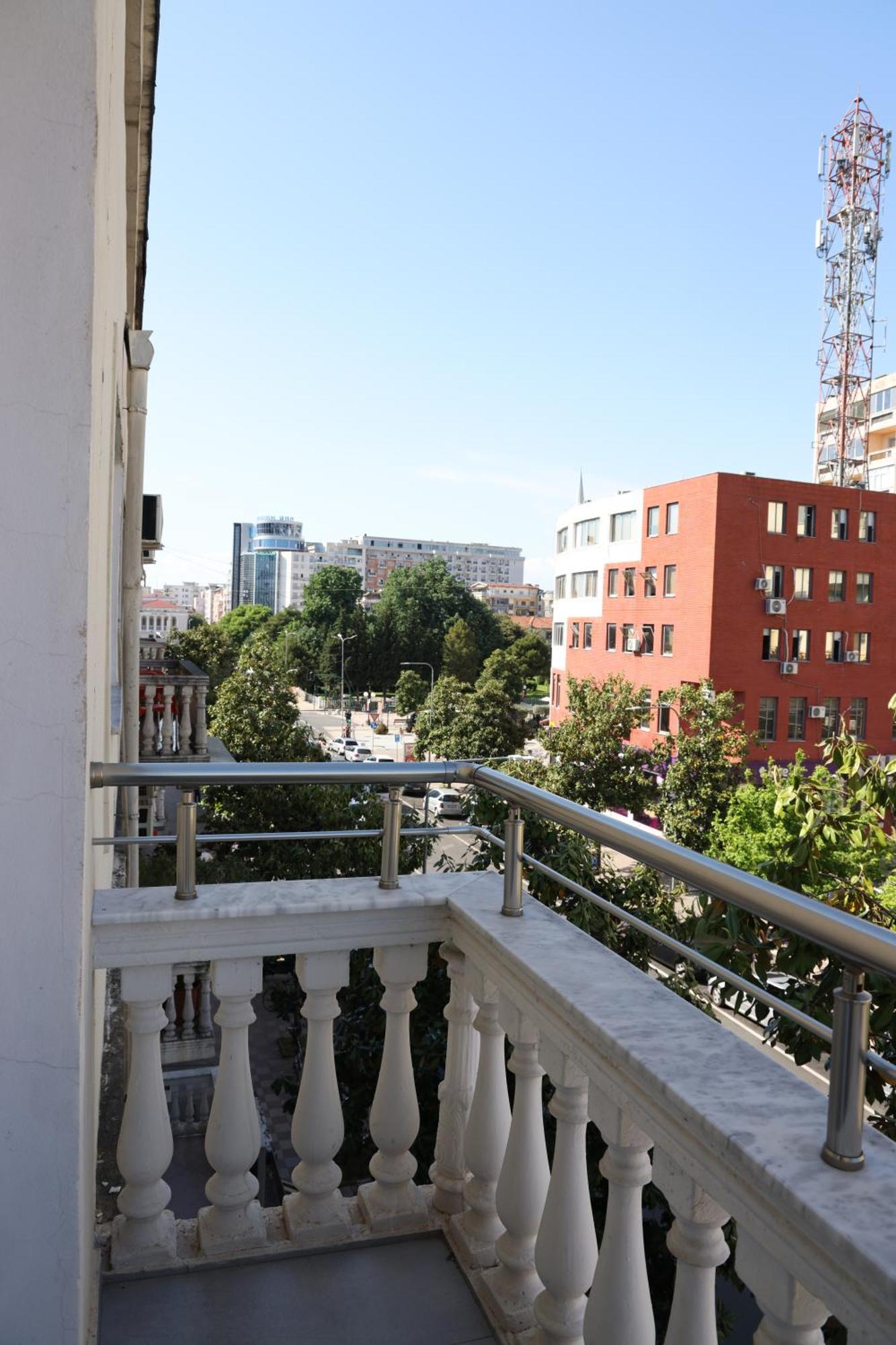 Sol Hotel Shkodra Exterior foto